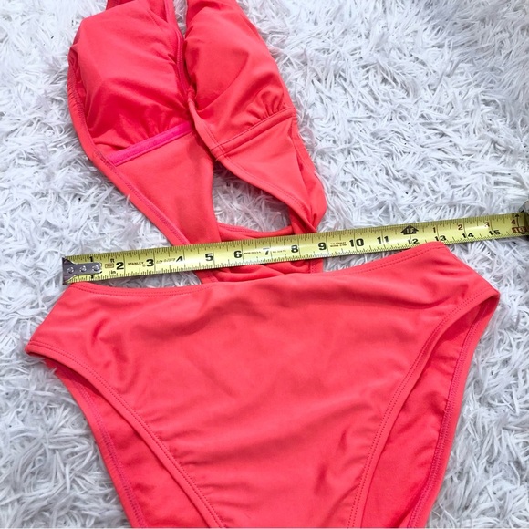 Wild Fable Cross Front Halter Cutout One Piece Swimsuit Coral Pink‎ Size medium - Picture 7 of 7